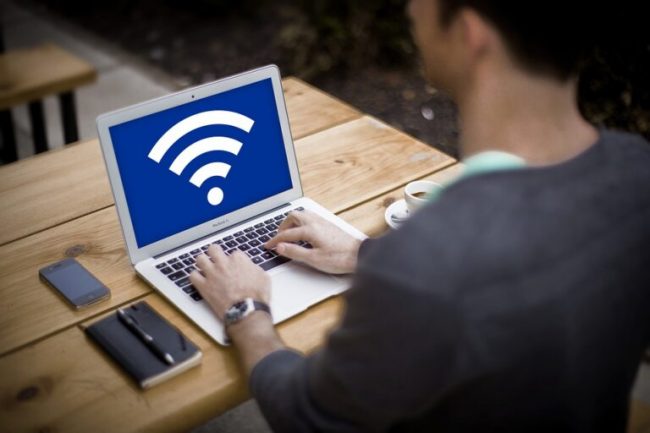 อันตรายจากการใช้ WiFi สาธารณะ : วิธีใช้งานอย่างปลอดภัย